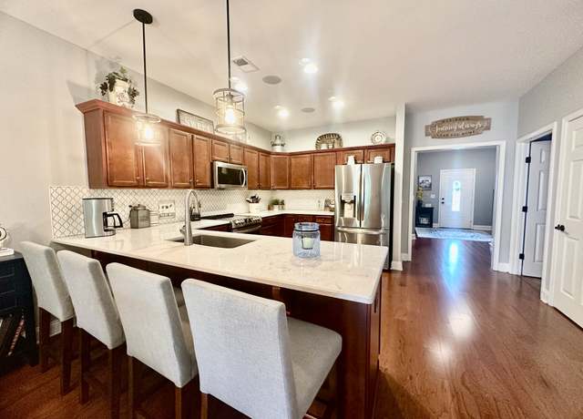 Property at 2520 Amberwood Way, Lebanon, TN 37090, 3 beds, 2.5 baths