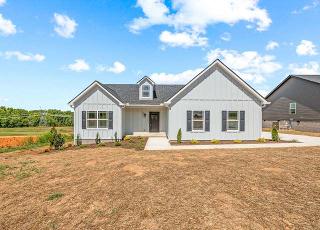 Property at 4633 Window Cliff Rd, Baxter, TN 38544, 3 beds, 2 baths