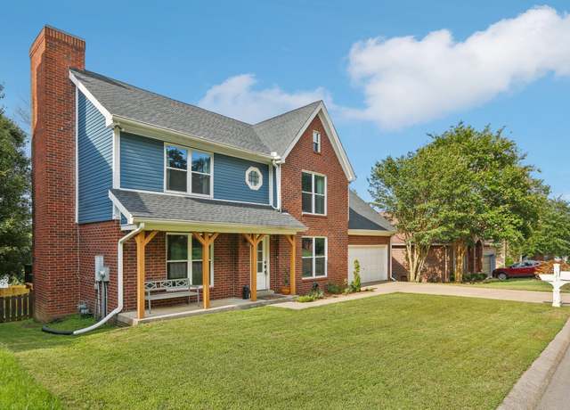 Property at 121 La View Rd, Hendersonville, TN 37075, 3 beds, 2.5 baths
