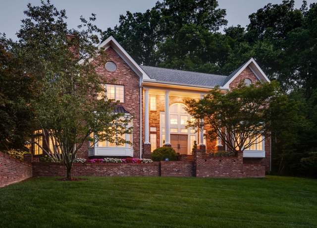Property at 209 Woodford Pl, Nashville, TN 37215, 4 beds, 5 baths