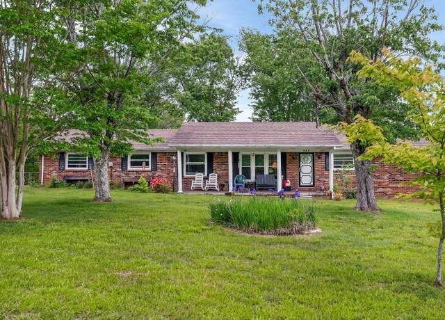 Property at 509 1st Ave N, Baxter, TN 38544, 4 beds, 2 baths