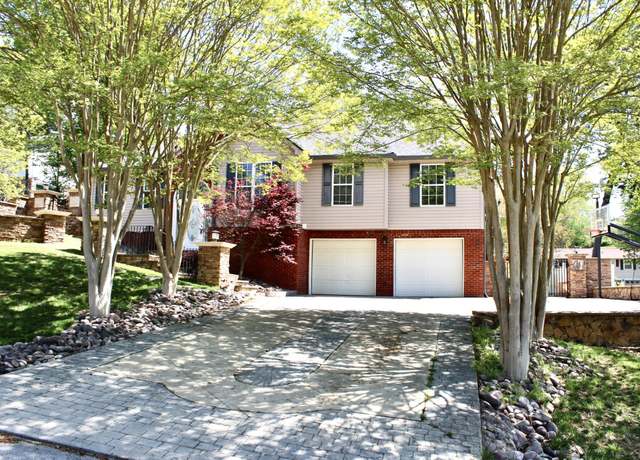 Property at 2119 Collins Ln, Soddy Daisy, TN 37379, 3 beds, 2 baths