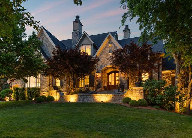 Property at 204 Thornhill Cres, Brentwood, TN 37027, 5 beds, 7 baths