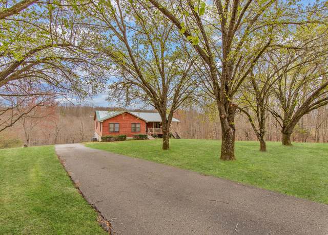 Property at 3120 Country Side Dr, Centerville, TN 37033, 3 beds, 2 baths