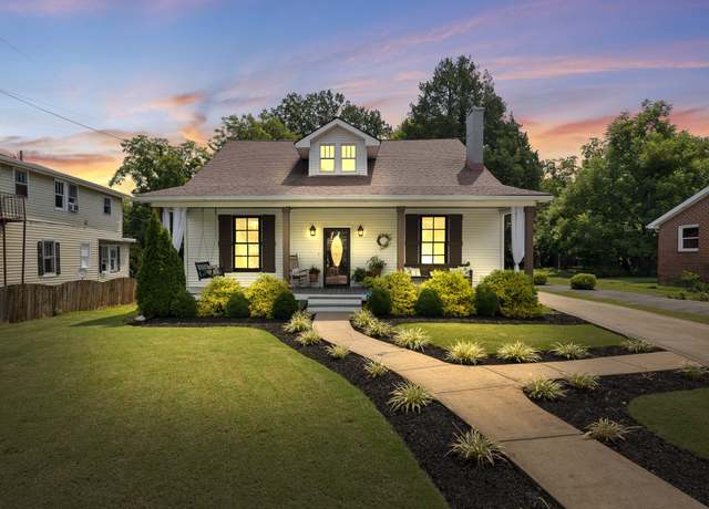 Property at 115 S Hatton Ave, Lebanon, TN 37087, 4 beds, 2.5 baths