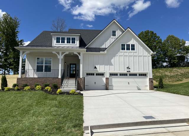Property at 7935 Pine St, Fairview, TN 37062, 5 beds, 4 baths