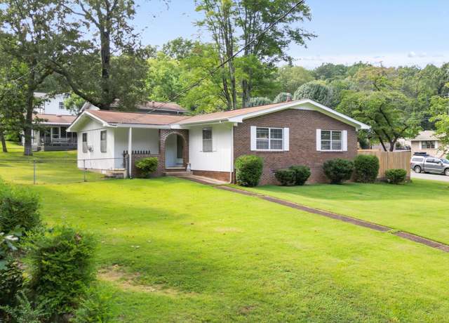 Property at 4543 N Ravenwood Dr, Chattanooga, TN 37415, 3 beds, 2 baths