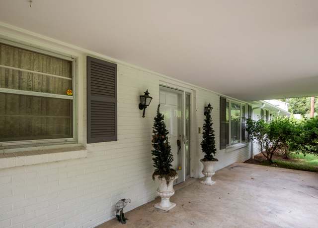 Property at 7865 Old Charlotte Pike, Nashville, TN 37209, 3 beds, 3 baths