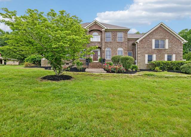 Property at 105 Steeplechase Ln, Nashville, TN 37221, 4 beds, 4.5 baths