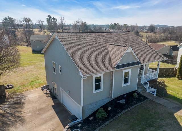 Property at 2821 Belle Meade Pl, Columbia, TN 38401, 3 beds, 2 baths