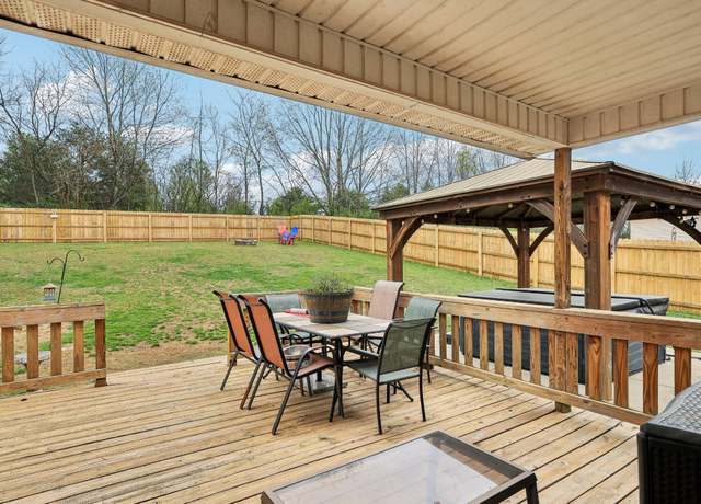 Property at 1908 Amacher Dr, Spring Hill, TN 37174, 4 beds, 2.5 baths