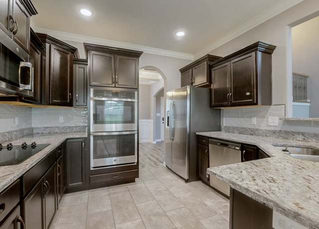 Property at 217 Cooper River Way, Clarksville, TN 37042, 4 beds, 3 baths