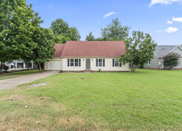 Property at 542 Warrior Dr, Murfreesboro, TN 37128, 4 beds, 2.5 baths