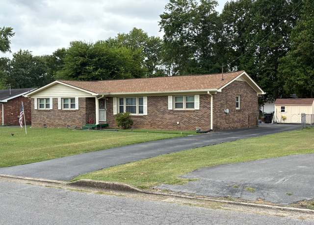 Property at 914 Kay St, Murfreesboro, TN 37130, 3 beds, 2 baths