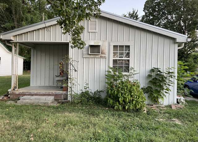 Property at 216 Strawberry St, Portland, TN 37148, 2 beds, 1 bath
