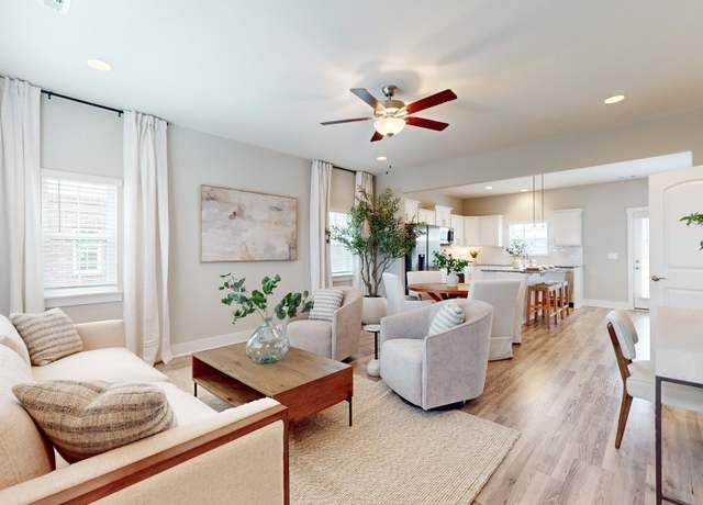 Property at 204 Dry Creek Cmns, Goodlettsville, TN 37072, 2 beds, 2.5 baths