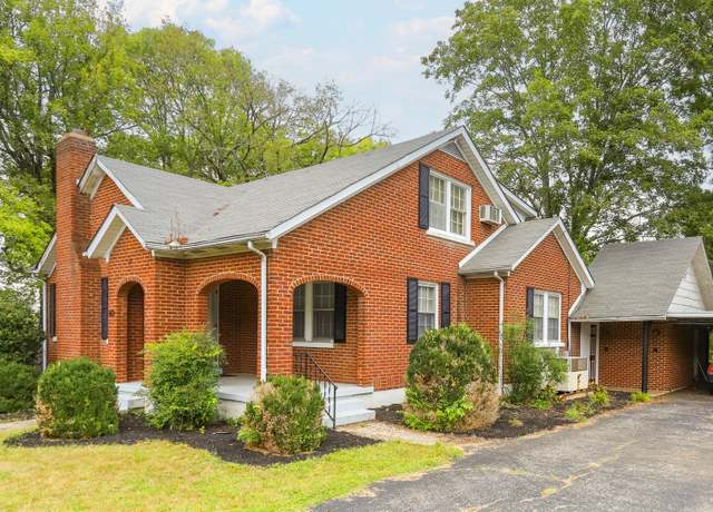 Property at 103 Bass Dr, Columbia, TN 38401, 4 beds, 3 baths