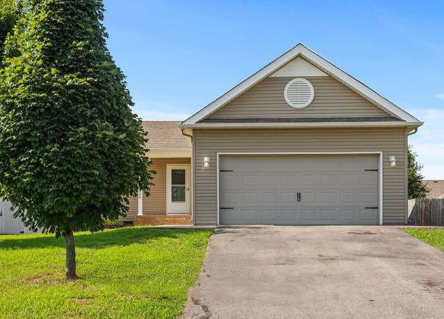 Property at 1820 Emily Ln, Columbia, TN 38401, 3 beds, 2 baths