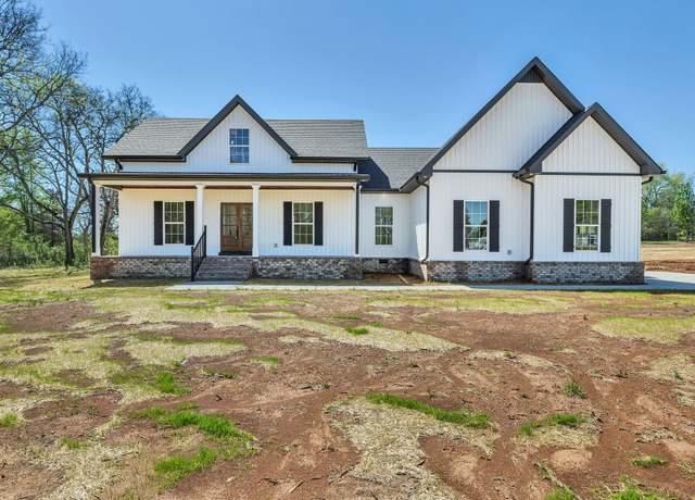 Property at 215 Unionville Chapel Hill Rd, Unionville, TN 37180, 3 beds, 2 baths