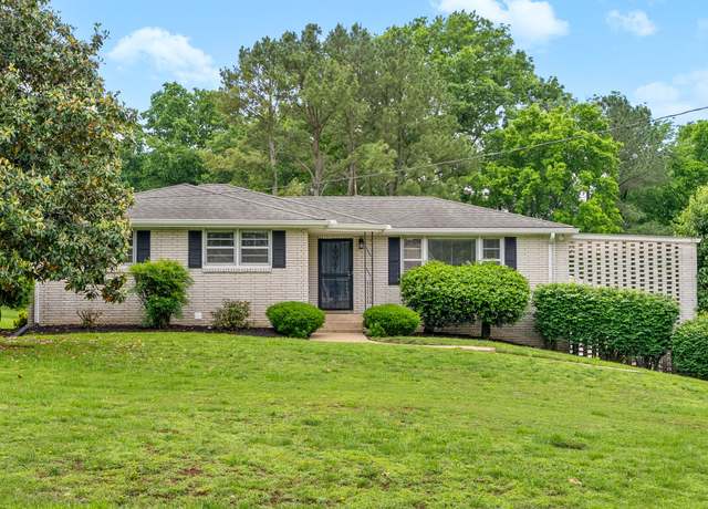 Property at 112 Hickory Heights Dr, Hendersonville, TN 37075, 3 beds, 1.5 baths