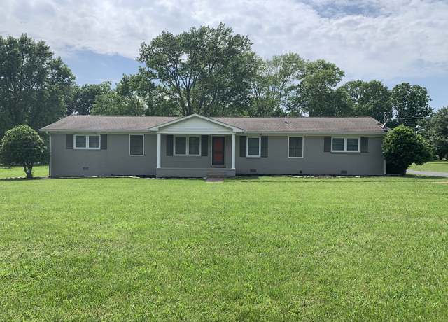 Property at 107 Ledgeview Dr, Shelbyville, TN 37160, 3 beds, 3 baths