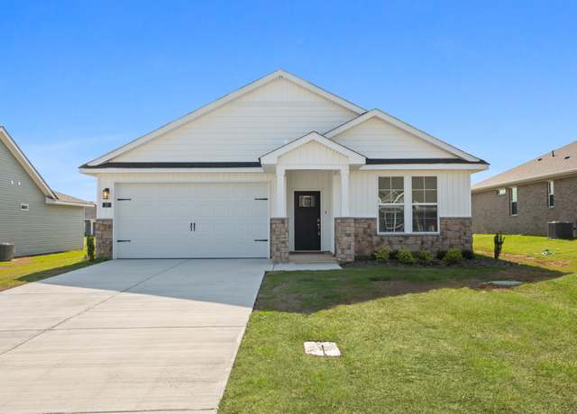 Property at 17 Aurora Cir, Fayetteville, TN 37334, 4 beds, 2 baths