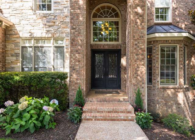 Property at 6312 Palomar Ct, Nashville, TN 37211, 4 beds, 4 baths