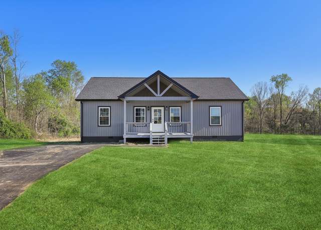 Property at 200 Amos Cir, Lafayette, TN 37083, 3 beds, 2 baths