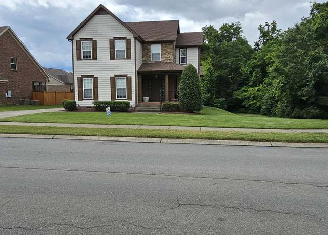 Property at 217 Karen Dr, Mount Juliet, TN 37122, 4 beds, 3.5 baths