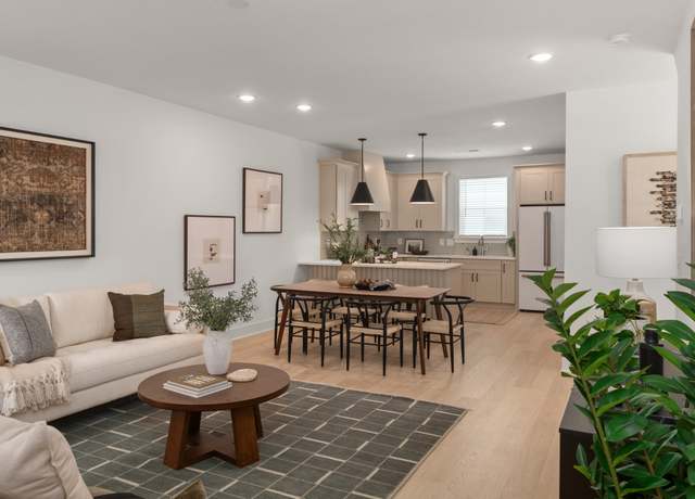 Property at 3352 Conviser Dr, Nashville, TN 37207, 2 beds, 2.5 baths