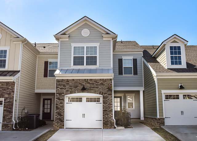 Property at 304 Kinsale Dr, Spring Hill, TN 37174, 3 beds, 2.5 baths
