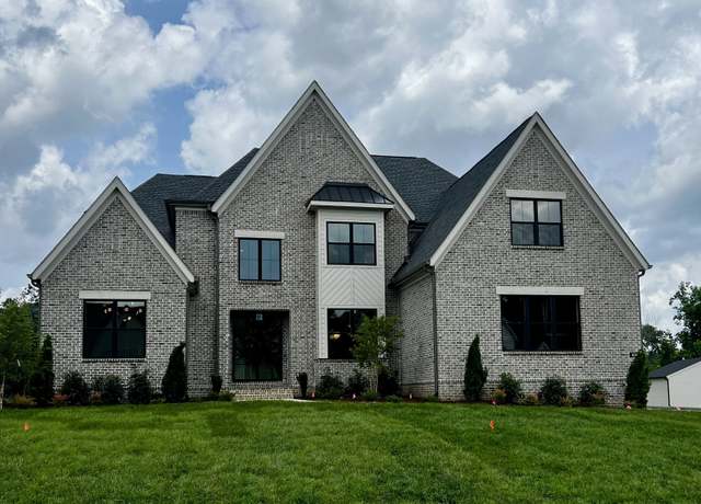 Property at 1683 Geralds Dr, Brentwood, TN 37027, 5 beds, 5.5 baths