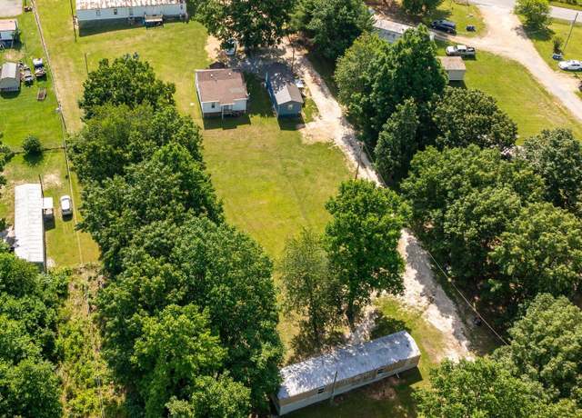 Property at 9792 Rocky Point Rd, Bon Aqua, TN 37025, 9 beds