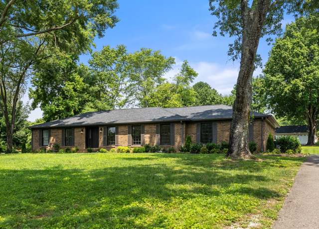 Property at 4018 Clovercroft Rd, Franklin, TN 37067, 3 beds, 3 baths
