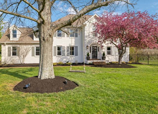 Property at 9307 Navaho Dr, Brentwood, TN 37027, 4 beds, 2.5 baths