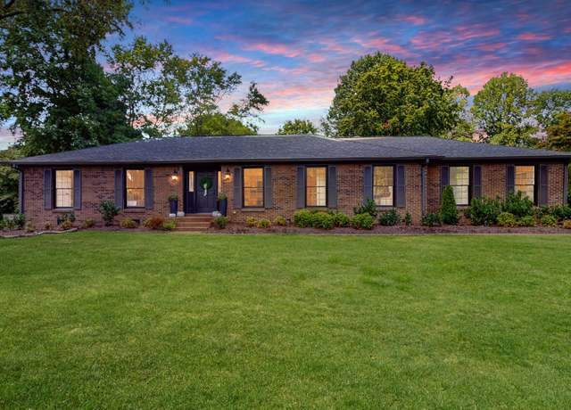 Property at 4018 Clovercroft Rd, Franklin, TN 37067, 4 beds, 3 baths