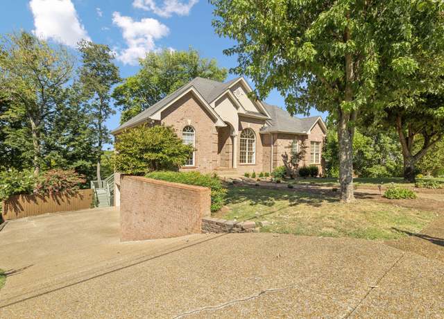 Property at 176 Spy Glass Way, Hendersonville, TN 37075, 4 beds, 3 baths