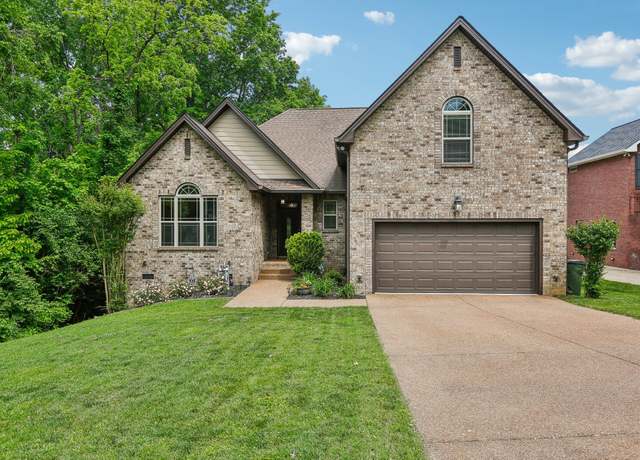 Property at 349 Woodlands Dr, Gallatin, TN 37066, 4 beds, 2.5 baths