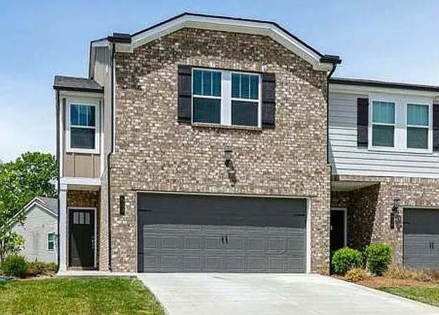 Property at 862 Longleaf Ln, Columbia, TN 38401, 3 beds, 2.5 baths