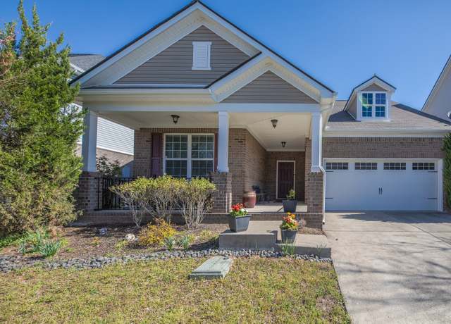 Property at 1868 Stonewater Dr, Hermitage, TN 37076, 3 beds, 2 baths