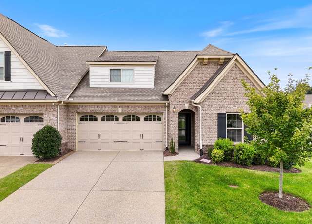 Property at 1500 Cedarbrooke Ln, Lebanon, TN 37090, 2 beds, 3 baths