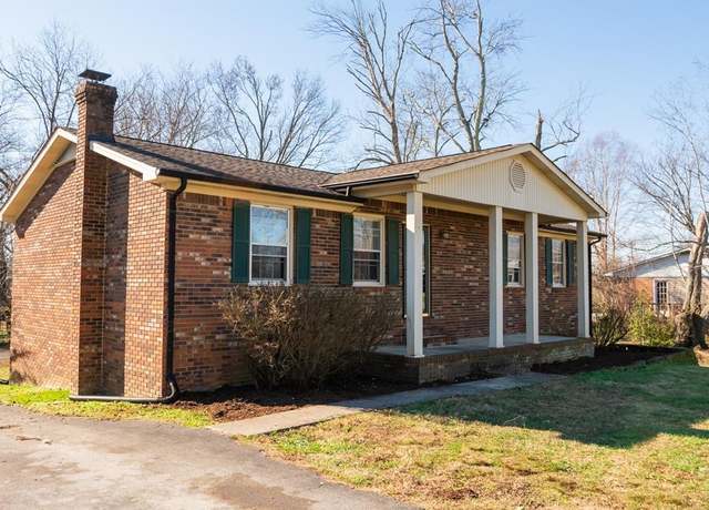 Property at 325 E 18th St, Cookeville, TN 38501, 3 beds, 1.5 baths