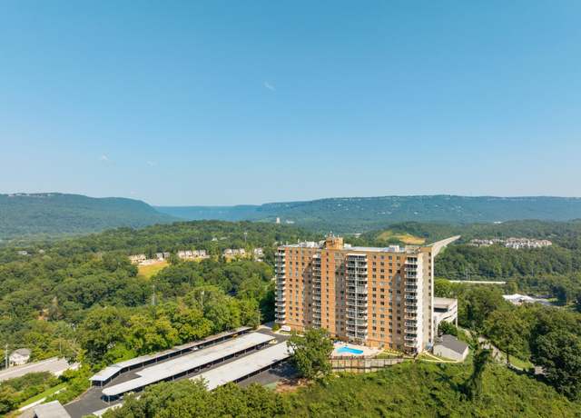 Property at 1131 Stringers Ridge Rd Unit 7j, Chattanooga, TN 37405, 3 beds, 2 baths
