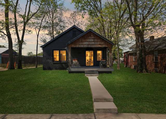 Property at 1807 10th Ave N, Nashville, TN 37208, 2 beds, 1.5 baths