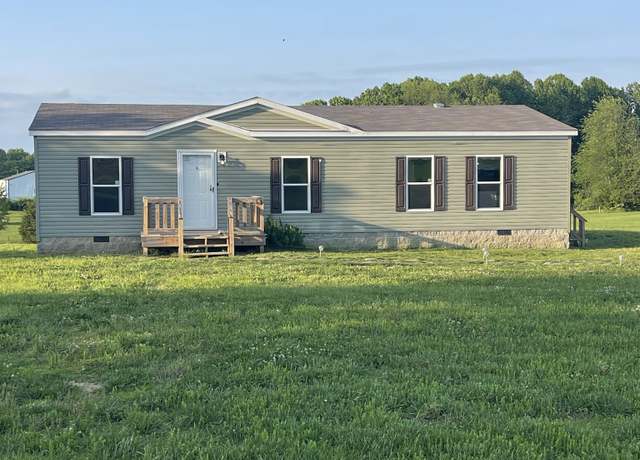Property at 2666 Old Highway 52, Lafayette, TN 37083, 3 beds, 2 baths