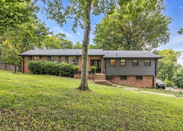 Property at 826 Evansdale Dr, Nashville, TN 37220, 3 beds, 2 baths