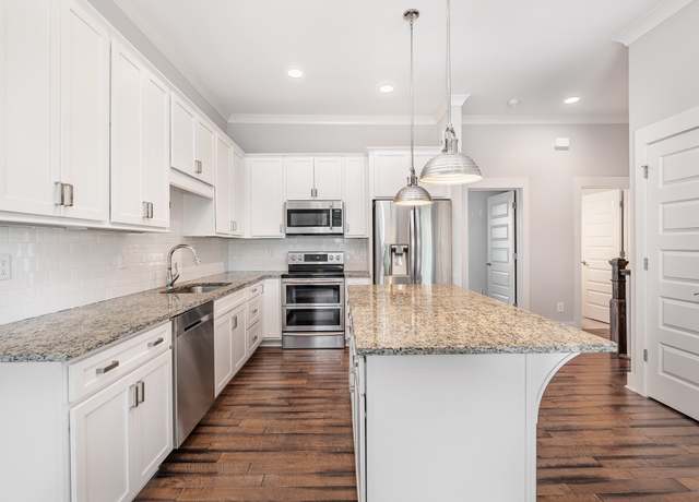 Property at 1106 Wade Ave #5, Nashville, TN 37203, 3 beds, 3 baths