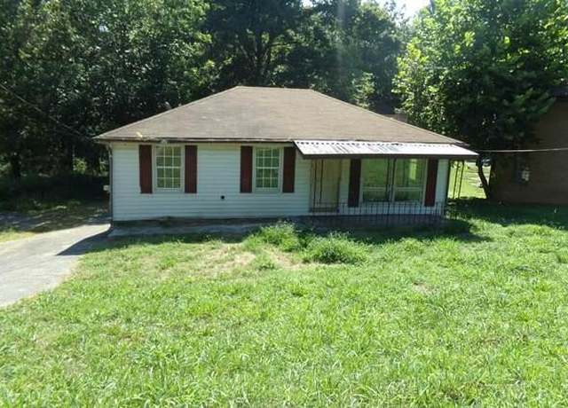 Property at 820 Caldonia St, Rossville, GA 30741, 3 beds, 1 bath