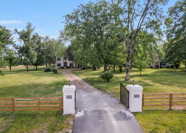 Property at 4519 Murfreesboro Rd, Franklin, TN 37067, 4 beds, 2.5 baths