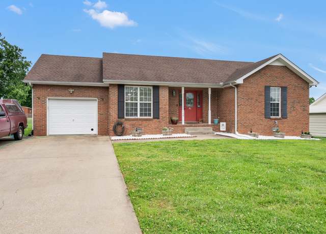 Property at 788 Gardendale Ln, Clarksville, TN 37040, 3 beds, 2 baths